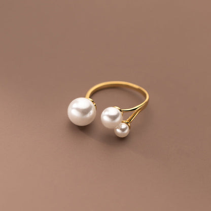 SOFÍA | Anillo triple ajustable con perlas de agua dulce